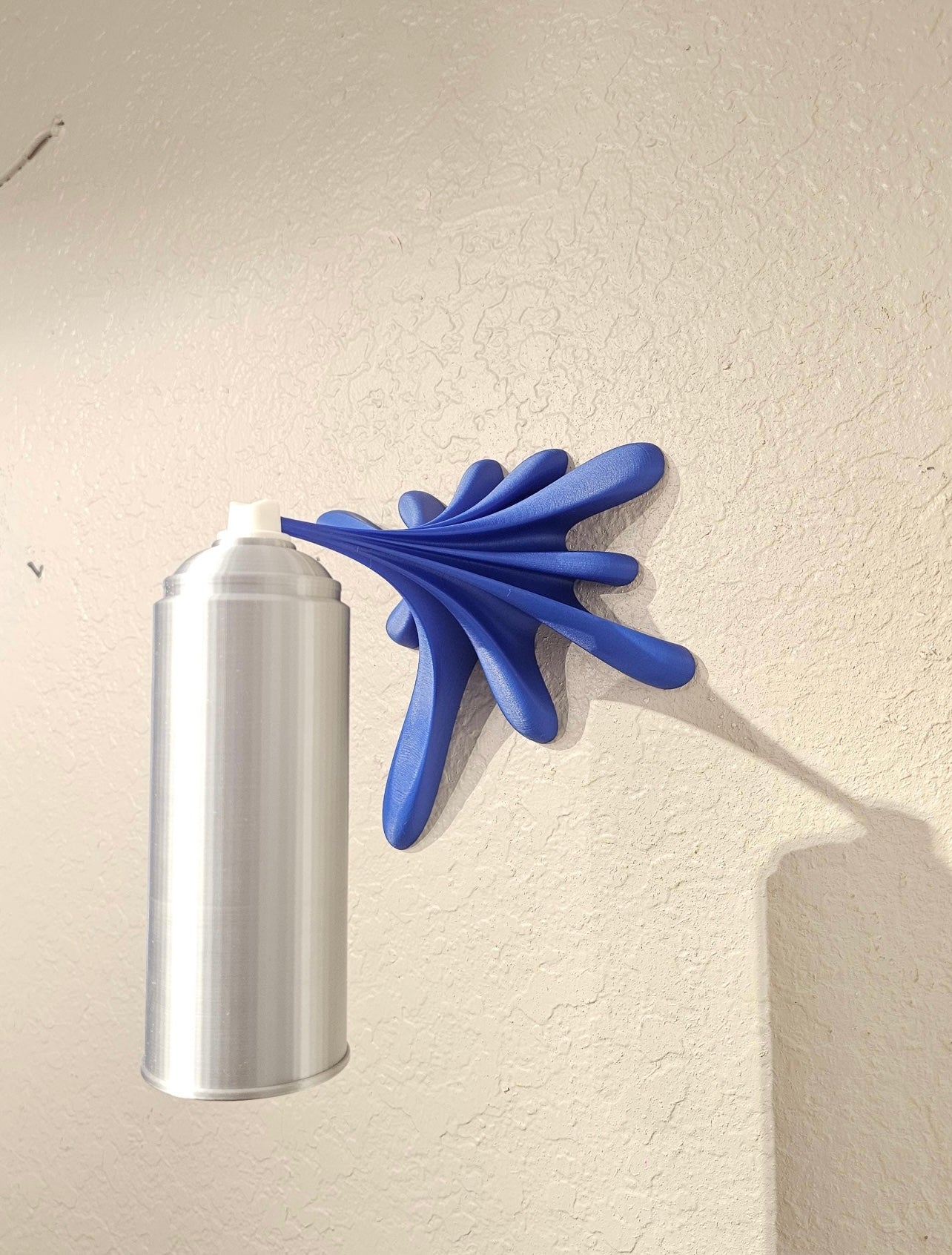 3D Printed Spray Can Spraying Splatter